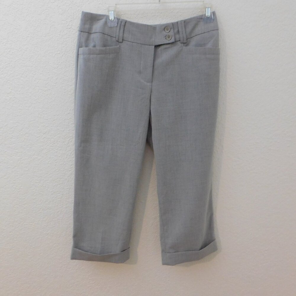 Bandolino Women's Size 8 Gray Solid Capri Dress Pants Pockets Cuff Hem